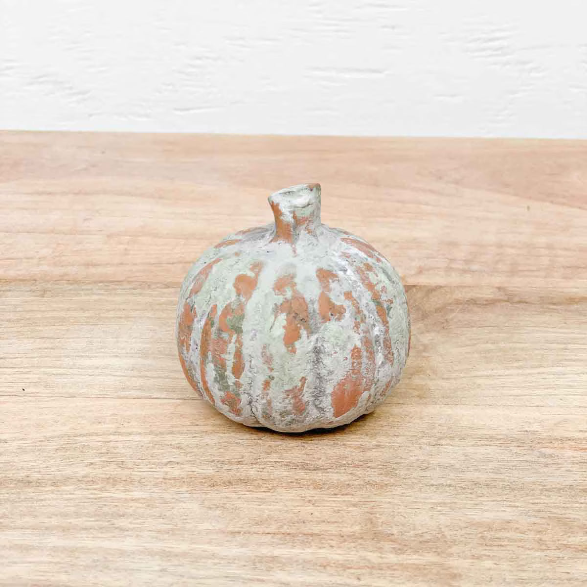 The Royal Standard Stockholm Pumpkin Antique Green 3"