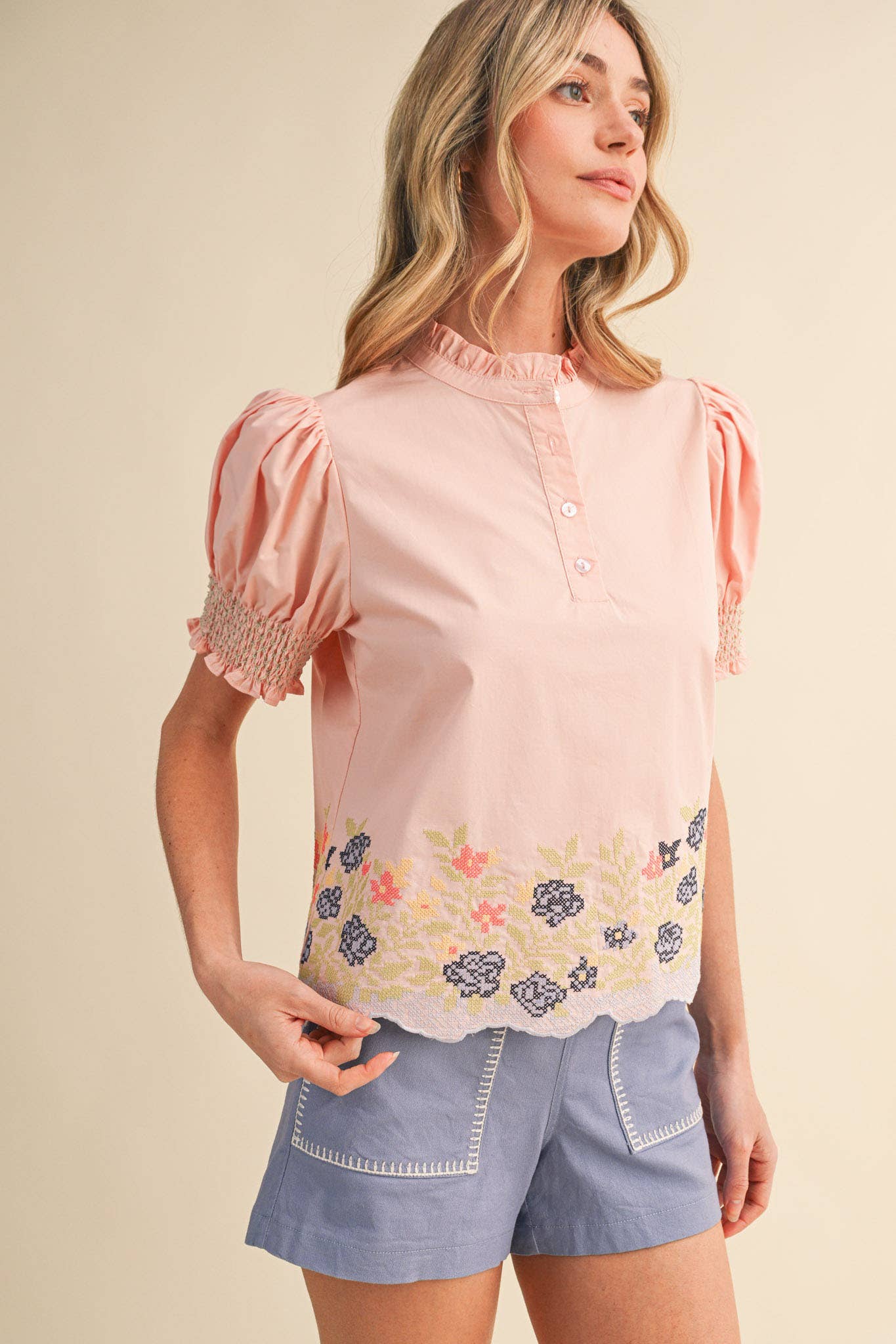&MERCI - FLORAL EMBROIDERY SMOCKED PUFF SLEEVE TOP