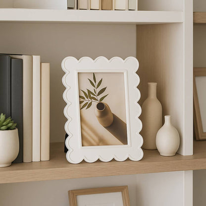Sagebrook Home - Photo Frame - Resin with Decorative Scalloped Edge