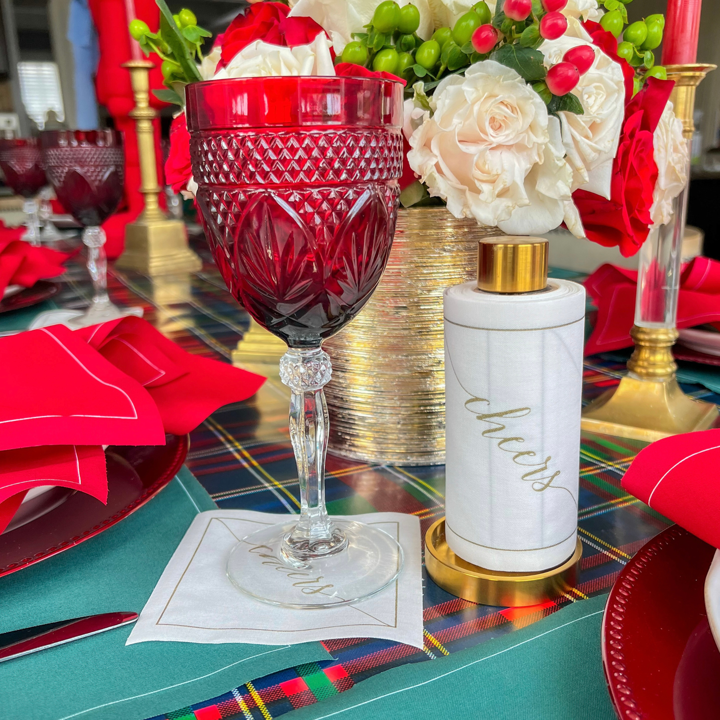 Table Theory (Formerly Toasting with Tara) - Cotton Cocktail Napkin Roll: Golden Salute (Gold "Cheers")