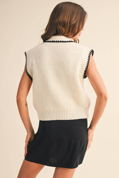 &MERCI - TIE NECK SWEATER VEST WITH CONTRAST BLANKET STITCH MSW11059