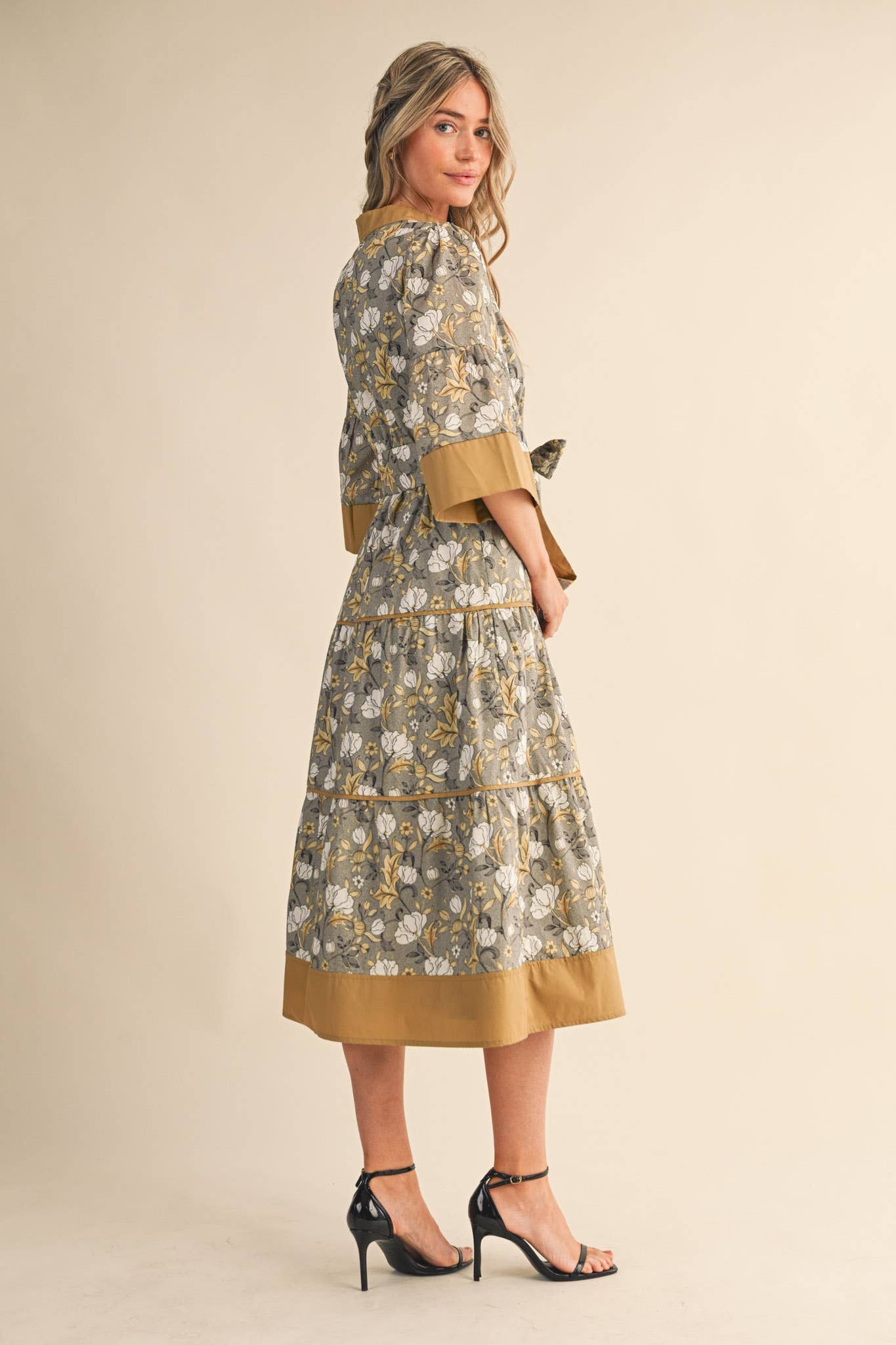 &MERCI - FLORAL PRINT CONTRAST BINDING BELTED MIDI DRESS