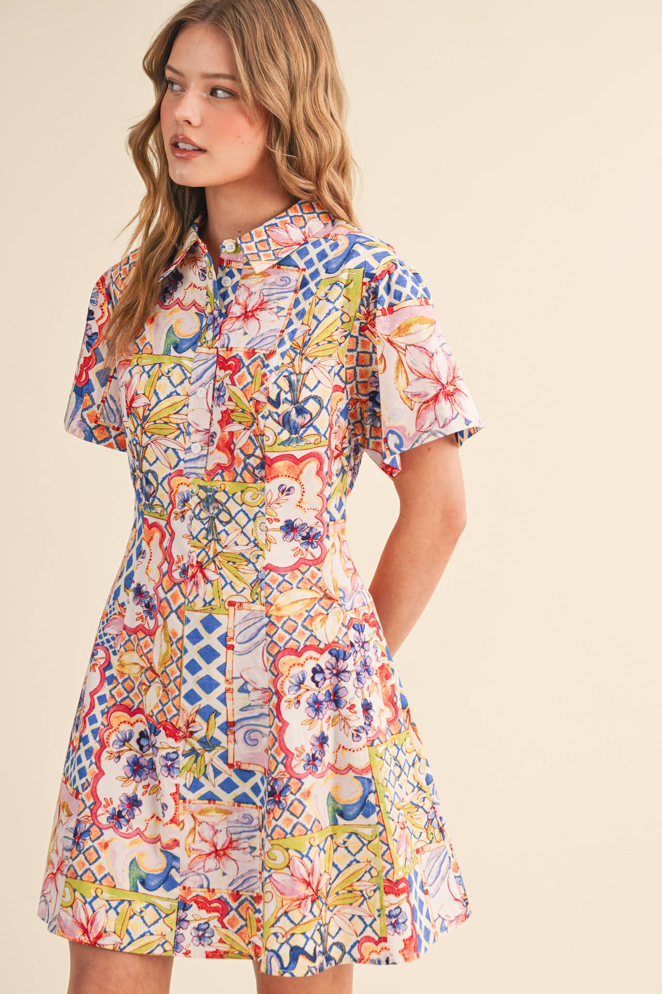 &MERCI - EXCLUSIVE FLORAL FIT & FLARE SHORT SLEEVE MINI DRESS