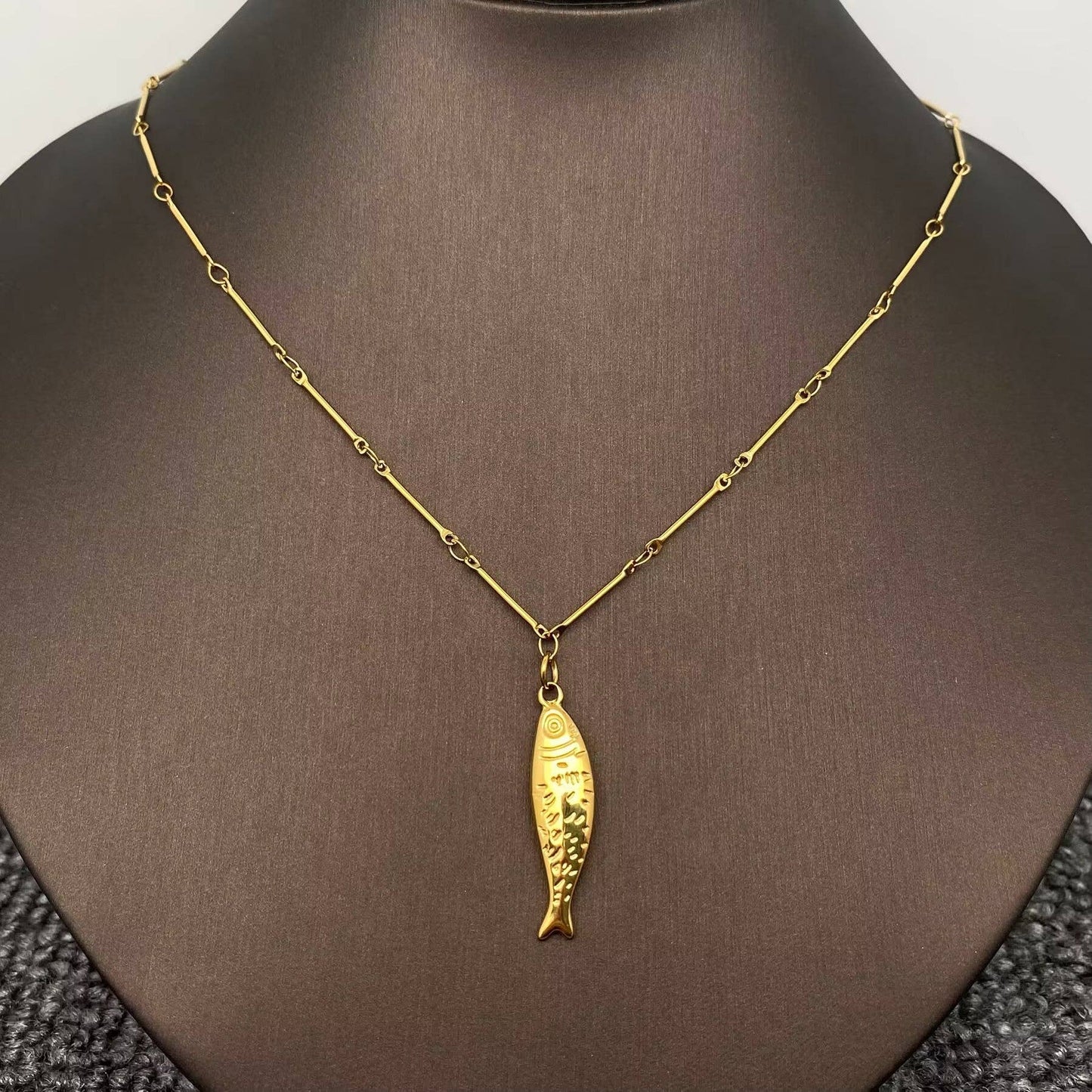 Mio Queena - 18K Gold Plated Stainless Steel Fish Necklace