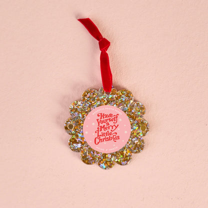 The Darling Effect Scalloped Round Picture Frame Ornament