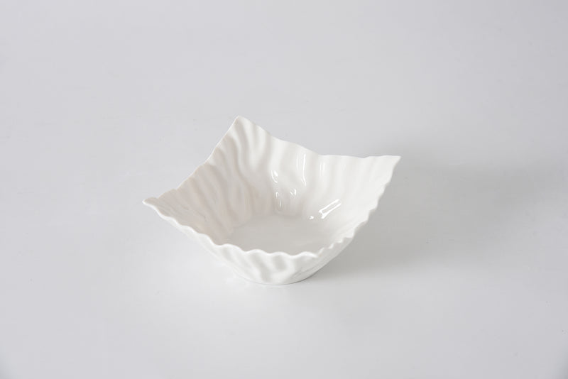 Pampa Bay square snack bowl in white with wavy textured edges