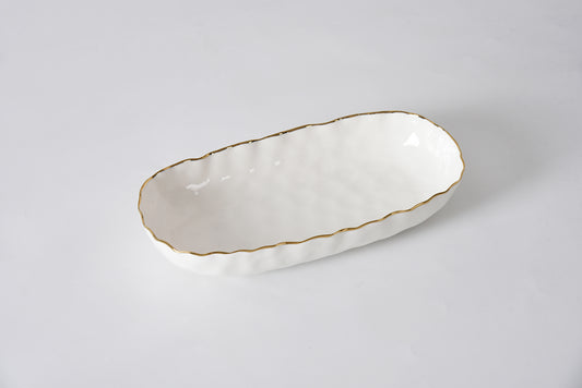Pampa Bay Medium Deep Server in cream with gold-trimmed wavy edge