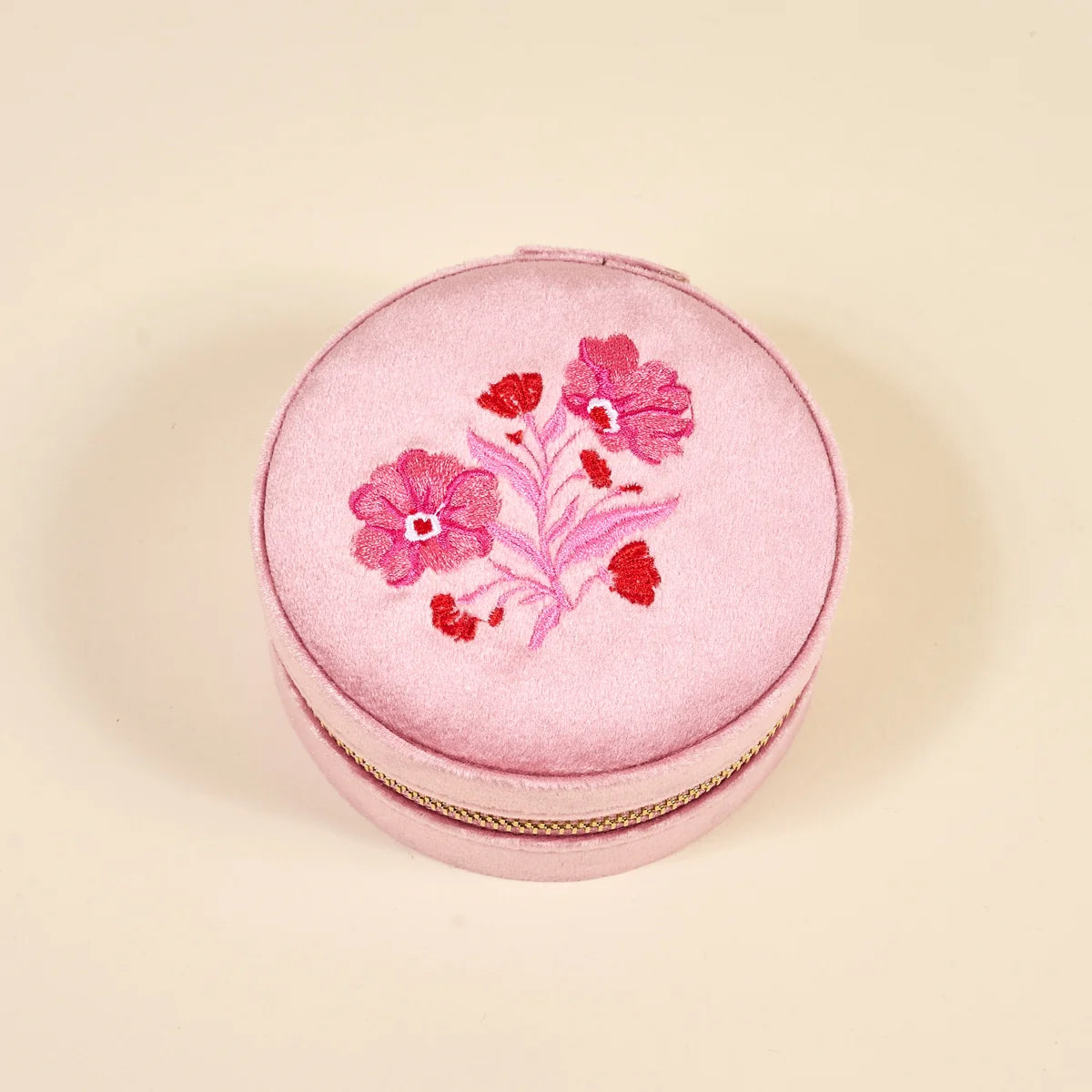 The Darling Effect Round Velvet Jewelry Case