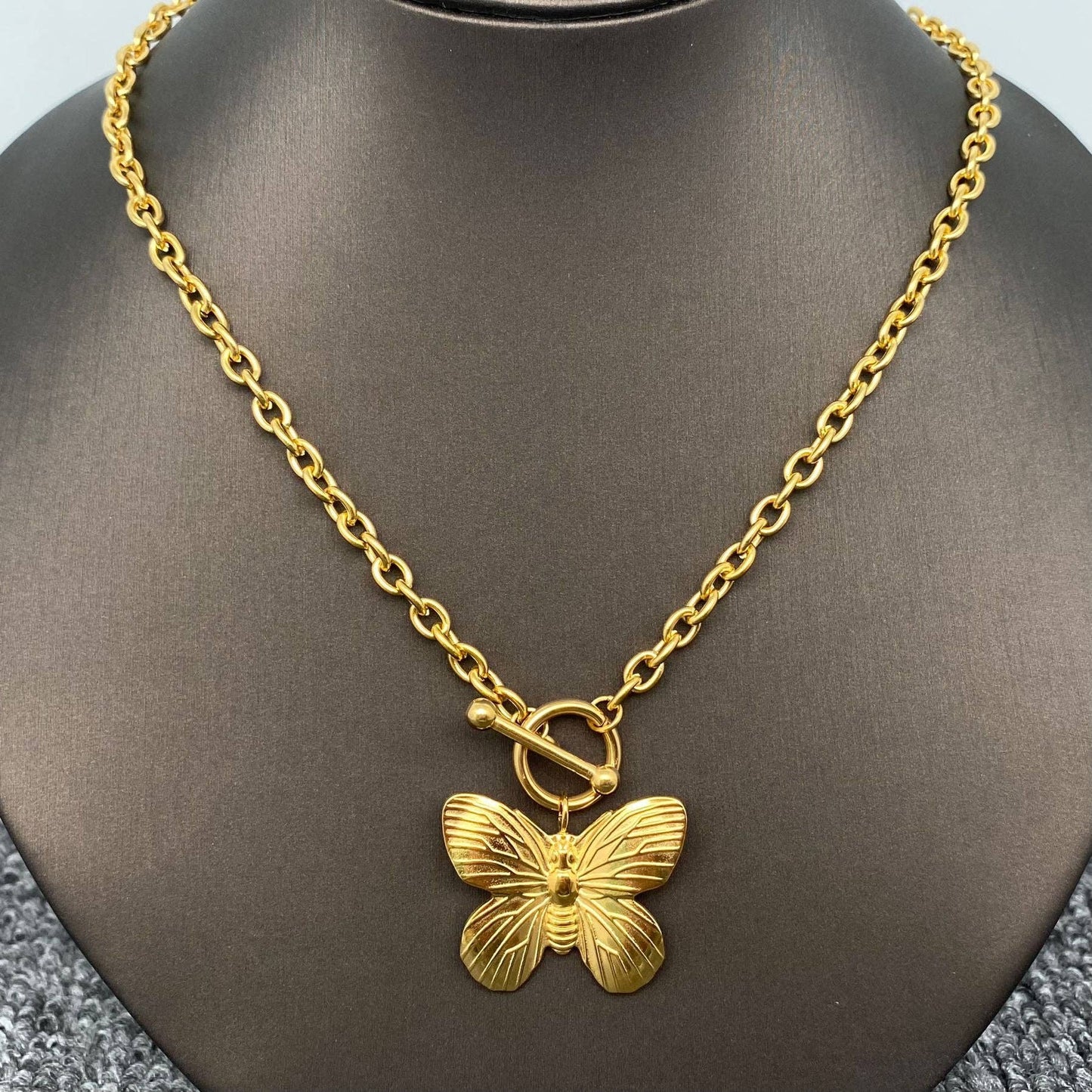 Mio Queena - Butterfly 18K Gold Plated Steel Buckle Necklace