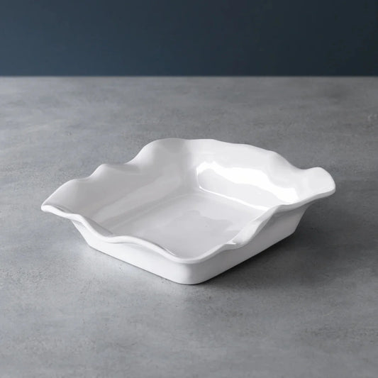 Beatriz Ball Vida Havana white beverage napkin holder with scalloped wavy edges