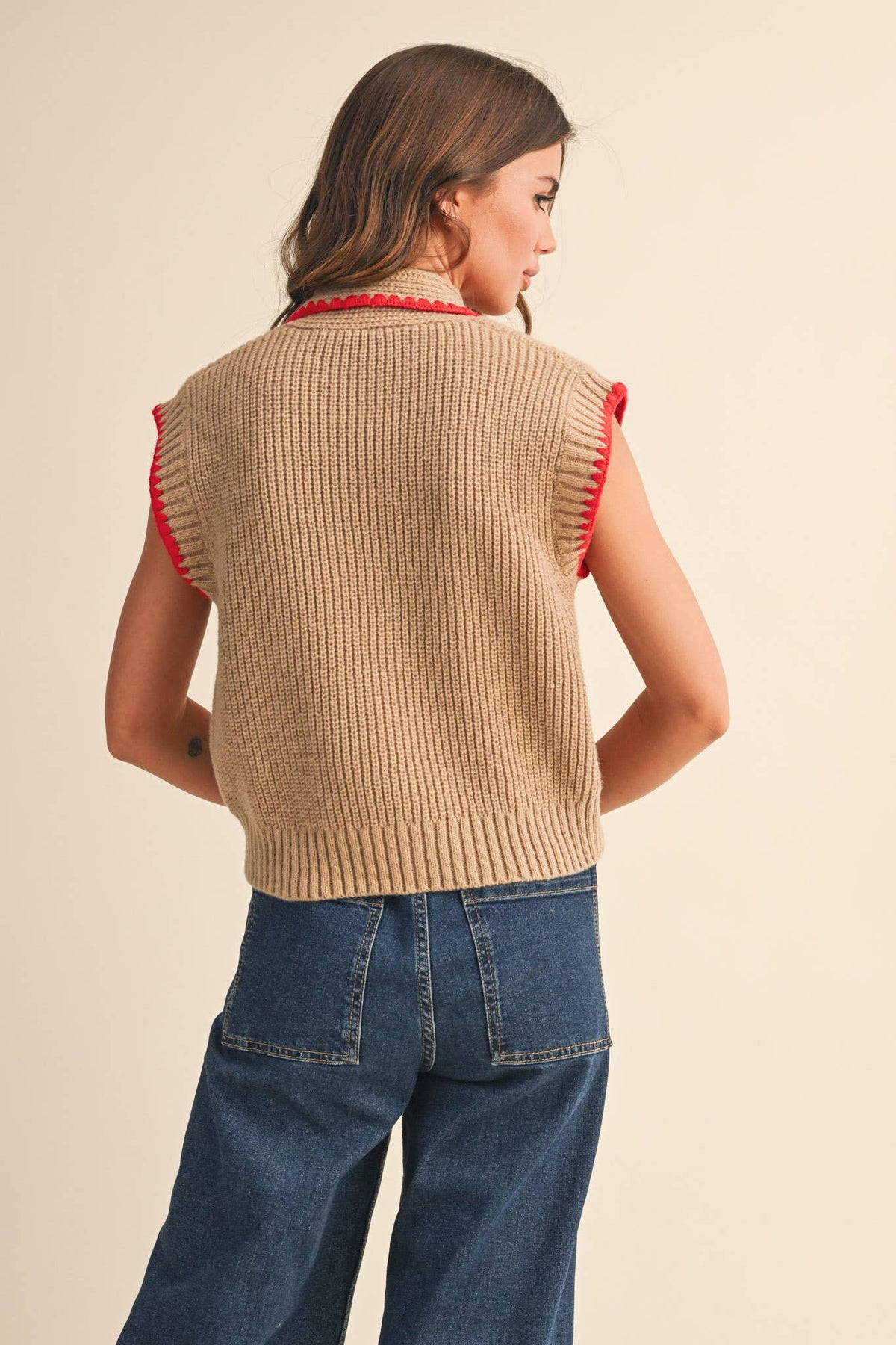 &MERCI - TIE NECK SWEATER VEST WITH CONTRAST BLANKET STITCH MSW11059